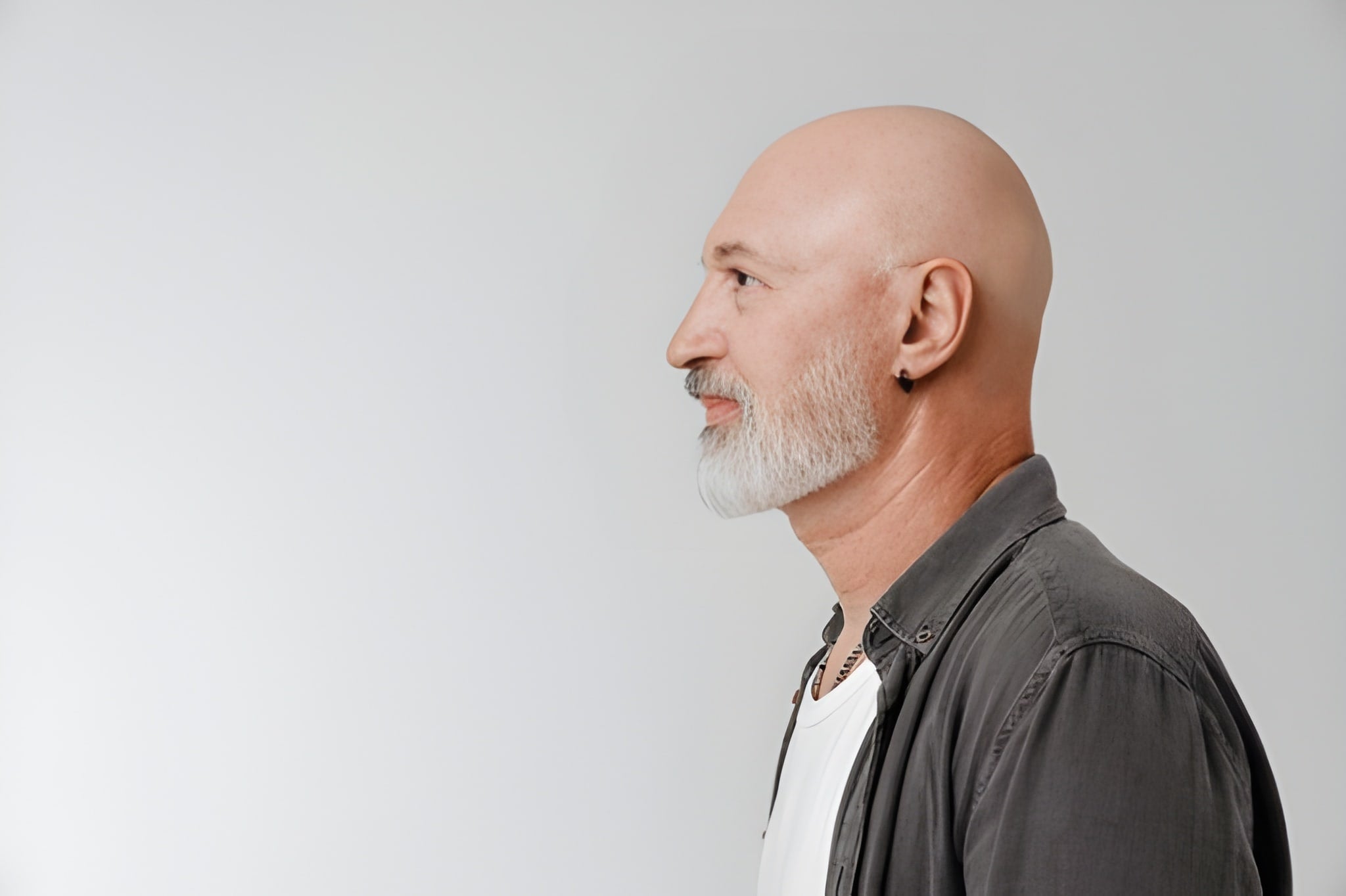 Elegant Shaver Pro used for smooth, bump-free bald head shave